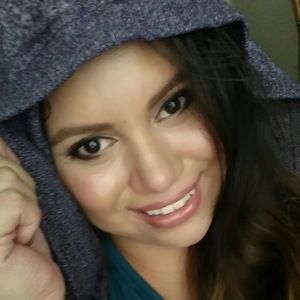 Meet your Posher, Beatriz